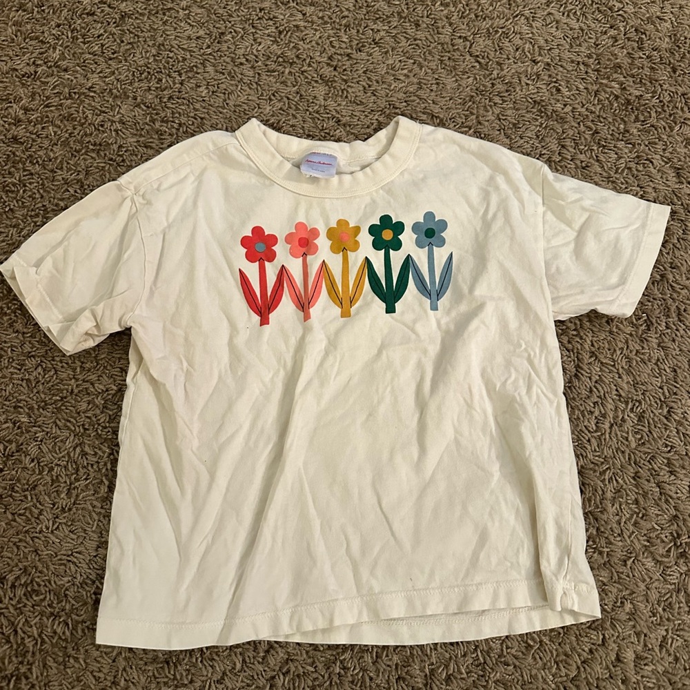 Hanna Andersson Cream T-Shirt with Colorful Floral Design